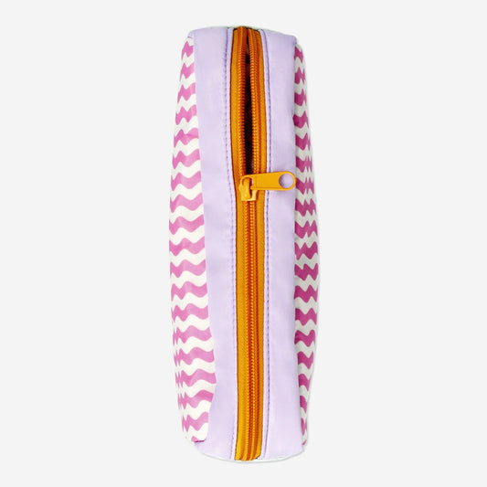 Pencil case with wavy lines