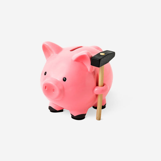 Sparschwein mit Hammer