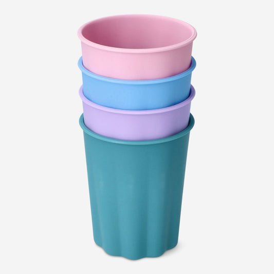 Plastic cups. 4 pcs