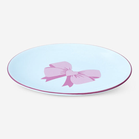 Ceramic plate with bow