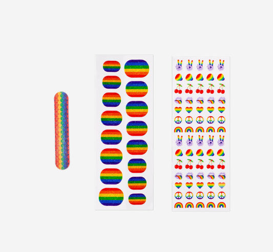 Decorações de unhas arco-íris