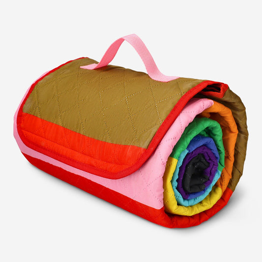 Picknickfilt i regnbågsfärger. 220x150 cm