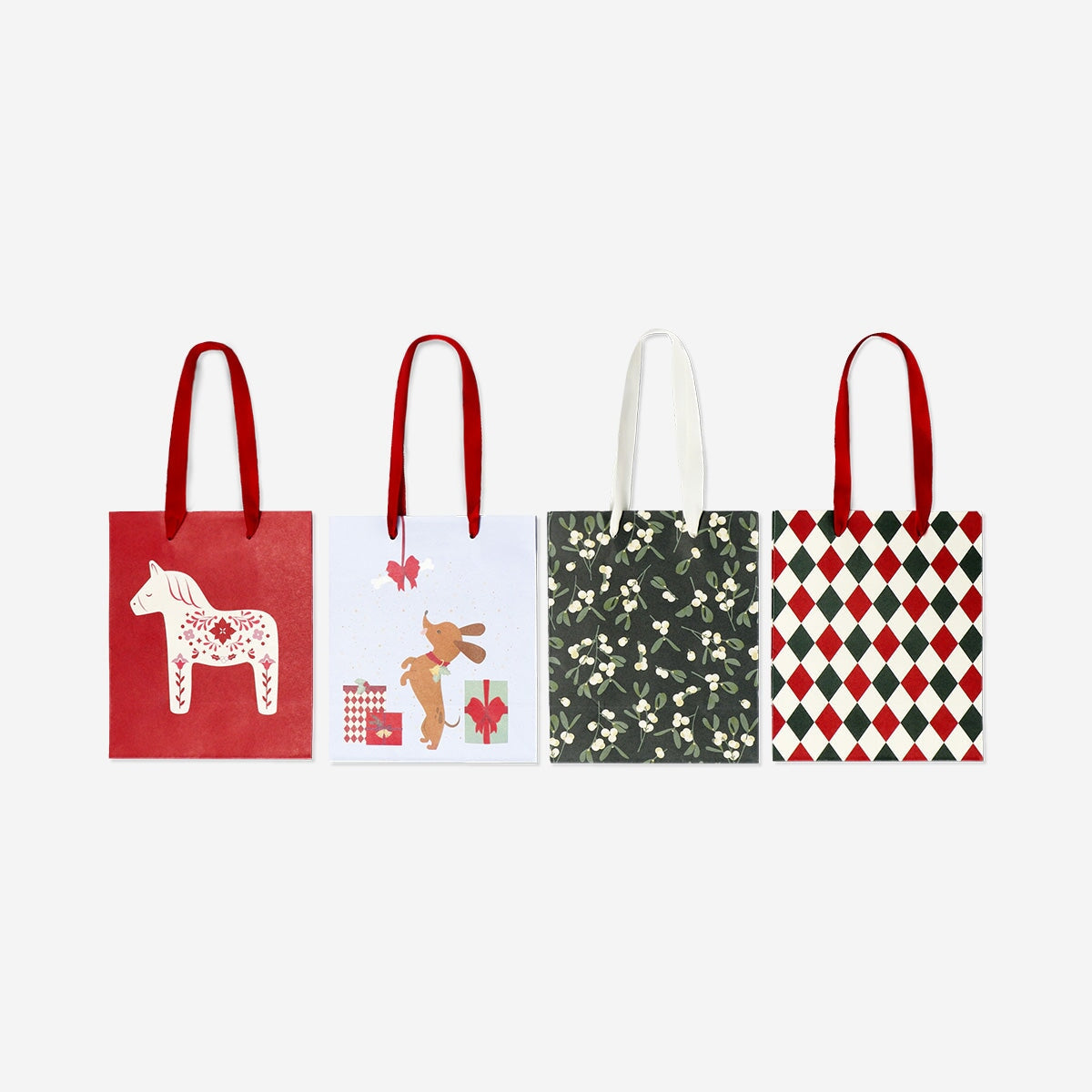 Set of gift bags with Christmas print - 4 pcs Office Flying Tiger Copenhagen 
