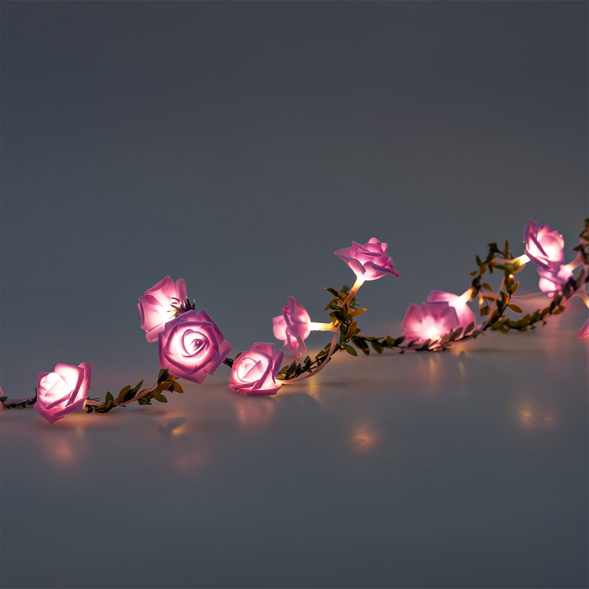 String lights with roses - 335 cm Home Flying Tiger Copenhagen 