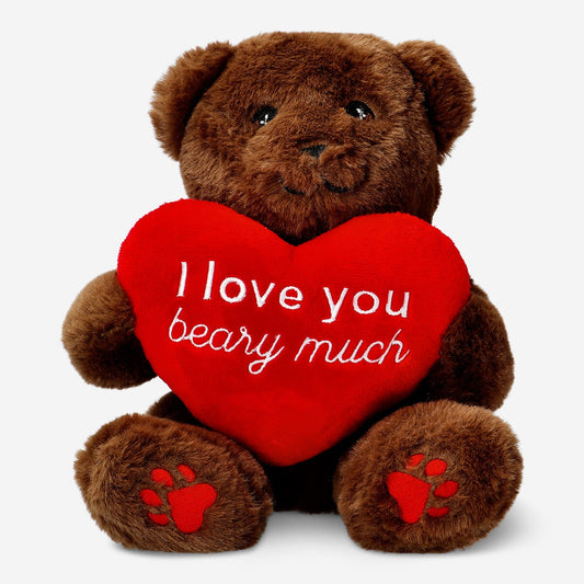 Teddy bear with heart