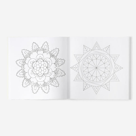 Livro de colorir com padrões para relaxar - 72 páginas
