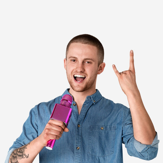 Wireless microphone with karaoke function