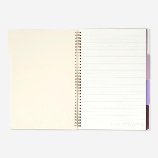 Caderno com marcadores de página. A4